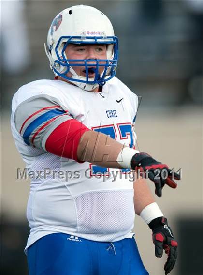 Thumbnail 3 in Curie vs. Maine South photogallery.