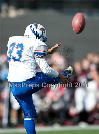 Thumbnail 2 in Curie vs. Maine South photogallery.