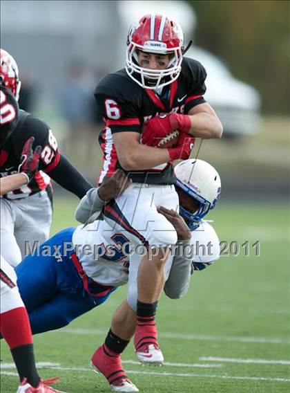 Thumbnail 3 in Curie vs. Maine South photogallery.
