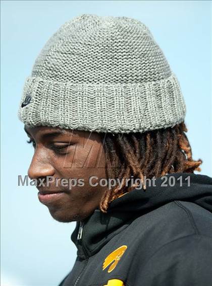 Thumbnail 3 in Curie vs. Maine South photogallery.