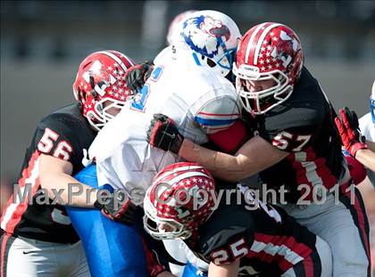 Thumbnail 1 in Curie vs. Maine South photogallery.