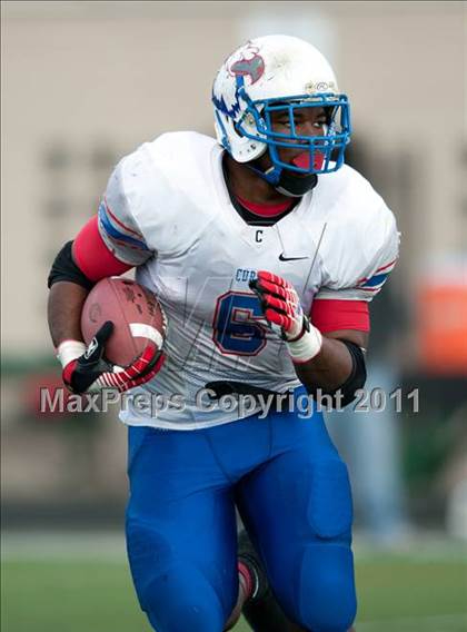 Thumbnail 3 in Curie vs. Maine South photogallery.