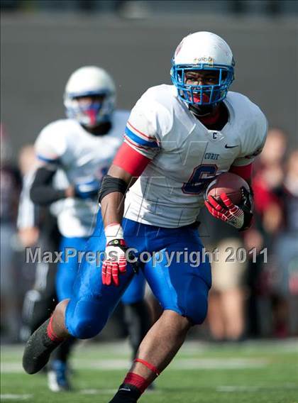 Thumbnail 3 in Curie vs. Maine South photogallery.
