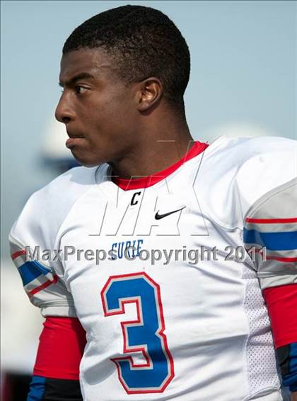 Thumbnail 1 in Curie vs. Maine South photogallery.