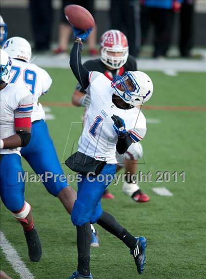 Thumbnail 2 in Curie vs. Maine South photogallery.