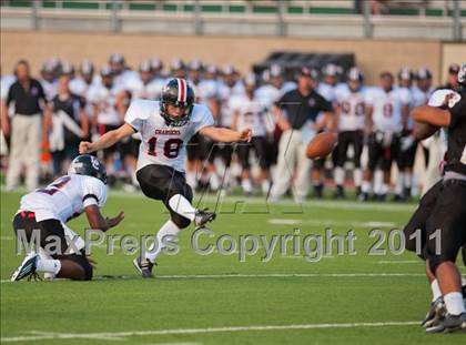 Thumbnail 3 in Clark vs. Churchill photogallery.