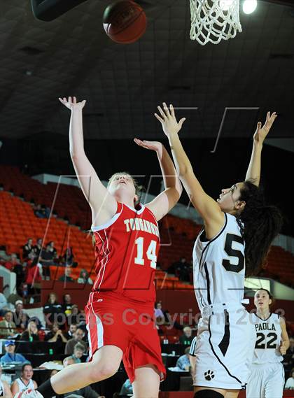 Thumbnail 1 in Paola vs. Tonganoxie (KSHSAA 4A 1st Round) photogallery.