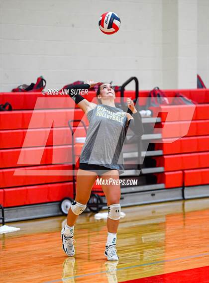 Thumbnail 1 in Columbus vs Giddings (Scrimmage) photogallery.