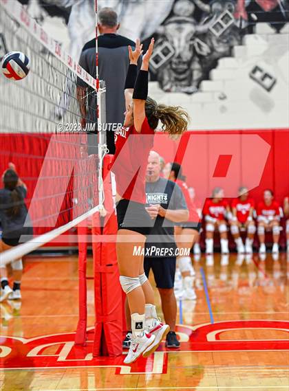 Thumbnail 3 in Columbus vs Giddings (Scrimmage) photogallery.
