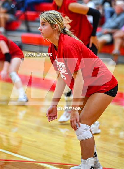 Thumbnail 2 in Columbus vs Giddings (Scrimmage) photogallery.