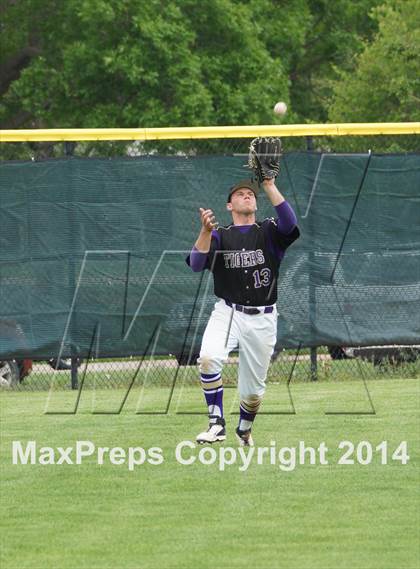 Thumbnail 3 in Eaton vs Holy Family (CHSAA 3A Final) photogallery.