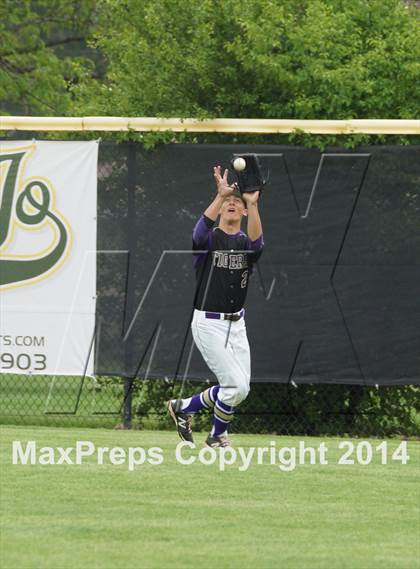 Thumbnail 3 in Eaton vs Holy Family (CHSAA 3A Final) photogallery.