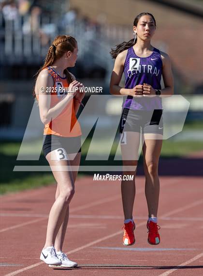 Thumbnail 1 in Benson Invitational (Girls 1600M) photogallery.