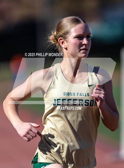 Thumbnail 1 in Benson Invitational (Girls 1600M) photogallery.