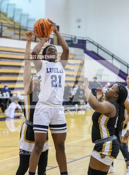 Thumbnail 2 in Luella vs Carrollton (J-4 MLK Holiday Classic) photogallery.
