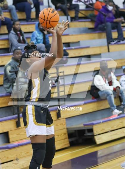 Thumbnail 2 in Luella vs Carrollton (J-4 MLK Holiday Classic) photogallery.