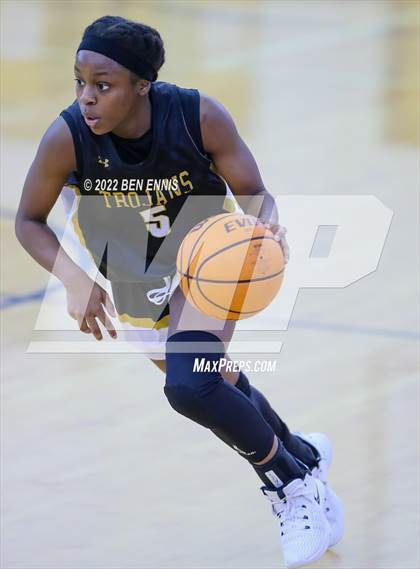 Thumbnail 2 in Luella vs Carrollton (J-4 MLK Holiday Classic) photogallery.
