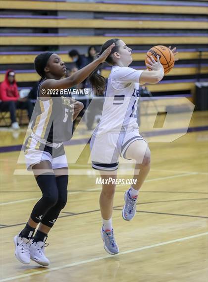 Thumbnail 1 in Luella vs Carrollton (J-4 MLK Holiday Classic) photogallery.
