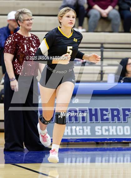 Thumbnail 3 in Saint Jo vs Jonesboro (UIL Volleyball 1A Region 2 Regional) photogallery.