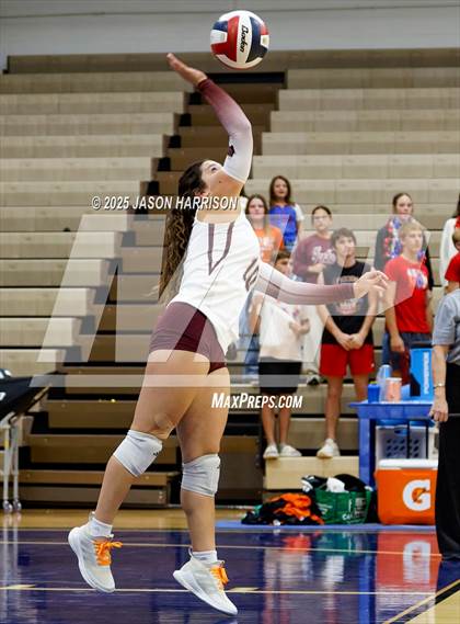 Thumbnail 1 in Saint Jo vs Jonesboro (UIL Volleyball 1A Region 2 Regional) photogallery.
