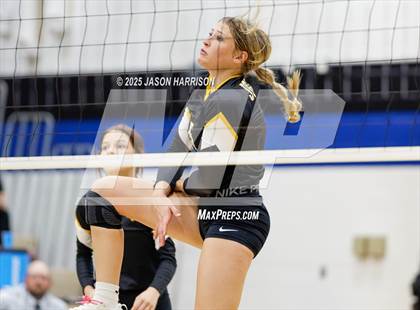 Thumbnail 1 in Saint Jo vs Jonesboro (UIL Volleyball 1A Region 2 Regional) photogallery.