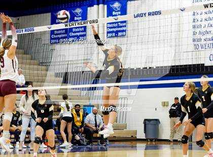 Thumbnail 1 in Saint Jo vs Jonesboro (UIL Volleyball 1A Region 2 Regional) photogallery.