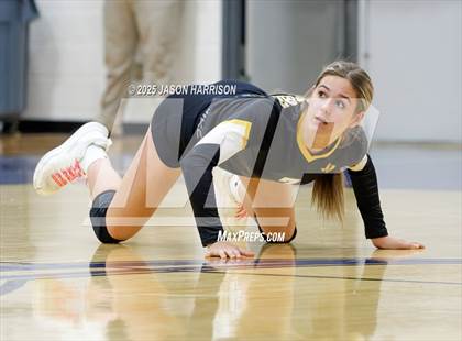 Thumbnail 1 in Saint Jo vs Jonesboro (UIL Volleyball 1A Region 2 Regional) photogallery.