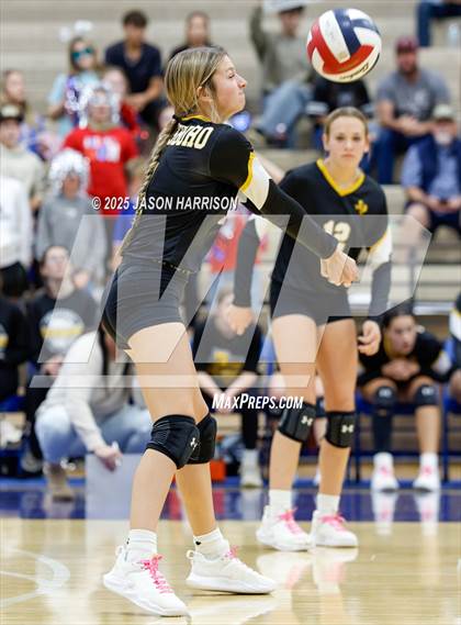 Thumbnail 3 in Saint Jo vs Jonesboro (UIL Volleyball 1A Region 2 Regional) photogallery.