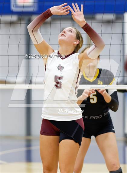 Thumbnail 3 in Saint Jo vs Jonesboro (UIL Volleyball 1A Region 2 Regional) photogallery.
