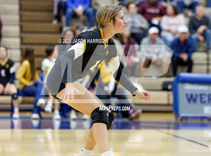 Thumbnail 2 in Saint Jo vs Jonesboro (UIL Volleyball 1A Region 2 Regional) photogallery.