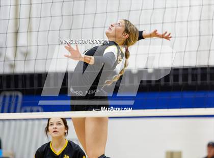 Thumbnail 3 in Saint Jo vs Jonesboro (UIL Volleyball 1A Region 2 Regional) photogallery.