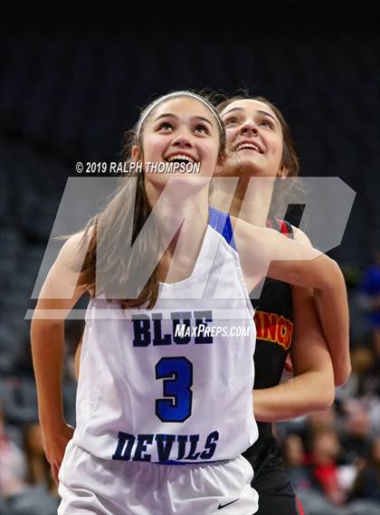 Thumbnail 3 in St. Francis vs. Davis (@ Golden 1) photogallery.