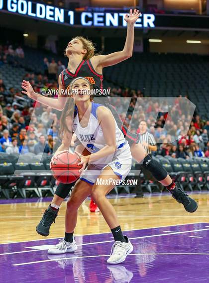 Thumbnail 2 in St. Francis vs. Davis (@ Golden 1) photogallery.