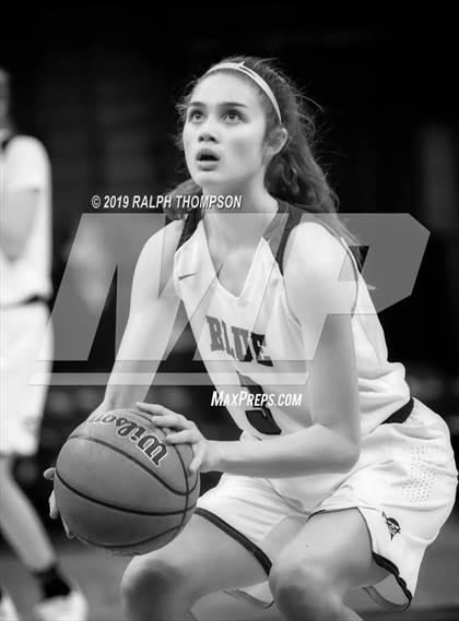 Thumbnail 2 in St. Francis vs. Davis (@ Golden 1) photogallery.