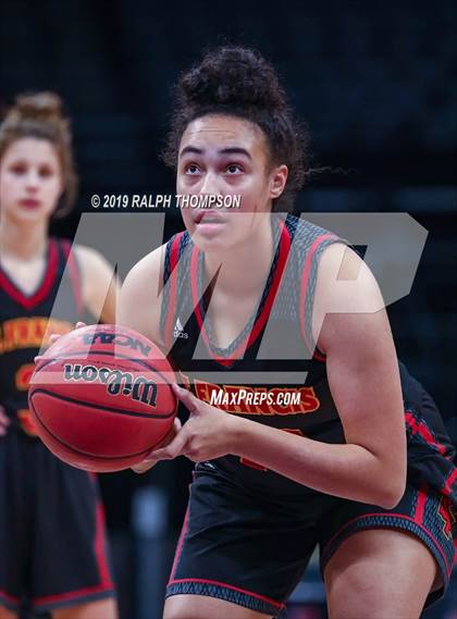 Thumbnail 1 in St. Francis vs. Davis (@ Golden 1) photogallery.