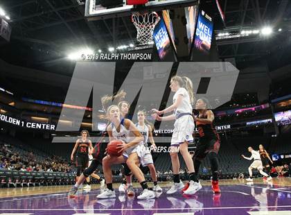 Thumbnail 2 in St. Francis vs. Davis (@ Golden 1) photogallery.