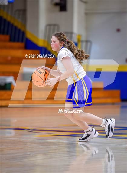 Thumbnail 3 in Harrison vs Mountain Home (Mountain Home Jr Invitational) photogallery.