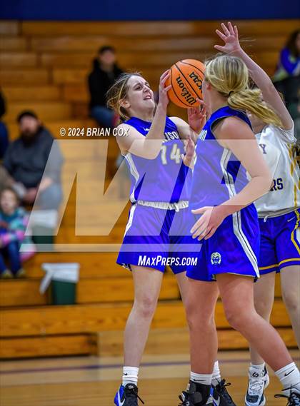 Thumbnail 2 in Harrison vs Mountain Home (Mountain Home Jr Invitational) photogallery.