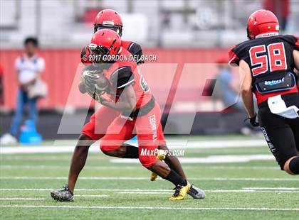 Thumbnail 1 in Cedar Hill Spring Game photogallery.