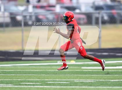 Thumbnail 2 in Cedar Hill Spring Game photogallery.