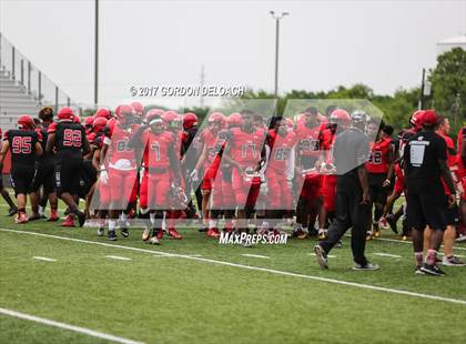 Thumbnail 1 in Cedar Hill Spring Game photogallery.