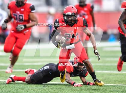 Thumbnail 2 in Cedar Hill Spring Game photogallery.