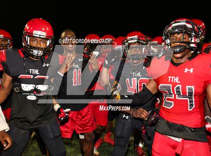 Thumbnail 2 in Cedar Hill Spring Game photogallery.