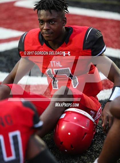 Thumbnail 3 in Cedar Hill Spring Game photogallery.
