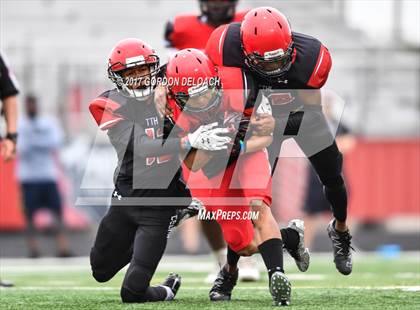 Thumbnail 2 in Cedar Hill Spring Game photogallery.
