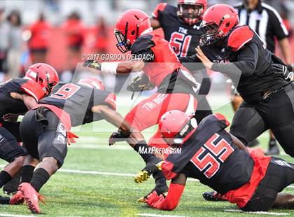 Thumbnail 3 in Cedar Hill Spring Game photogallery.