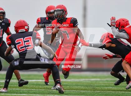 Thumbnail 3 in Cedar Hill Spring Game photogallery.