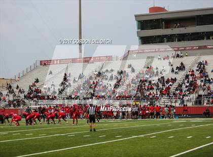 Thumbnail 3 in Cedar Hill Spring Game photogallery.