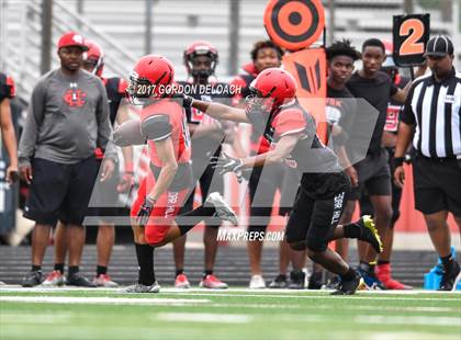 Thumbnail 1 in Cedar Hill Spring Game photogallery.
