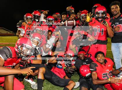 Thumbnail 2 in Cedar Hill Spring Game photogallery.